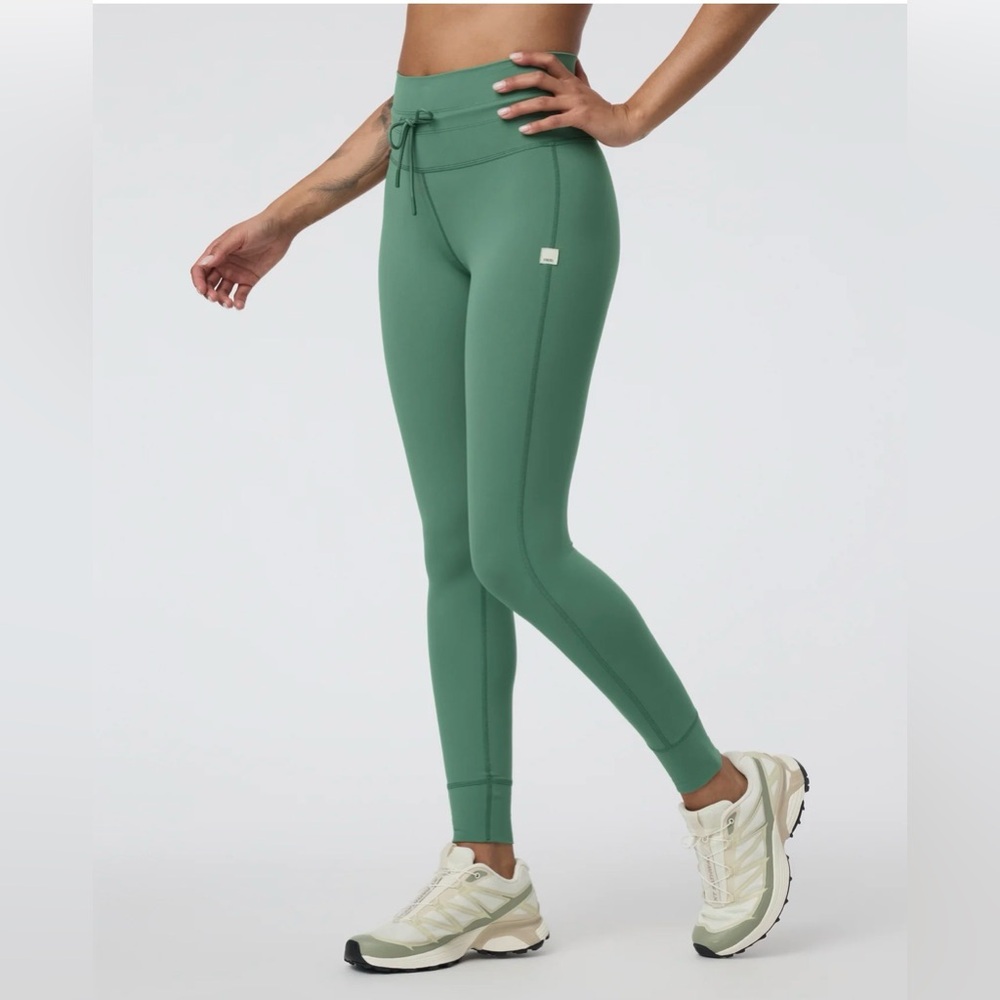 Vuori High-Rise Drawstring Leggings in Sage Green